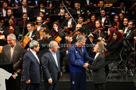 نیمه دوم مراسم بدرقه ملی پوشان در اختیار ارکسترسمفونیک ملی و تهران قرار گرفت